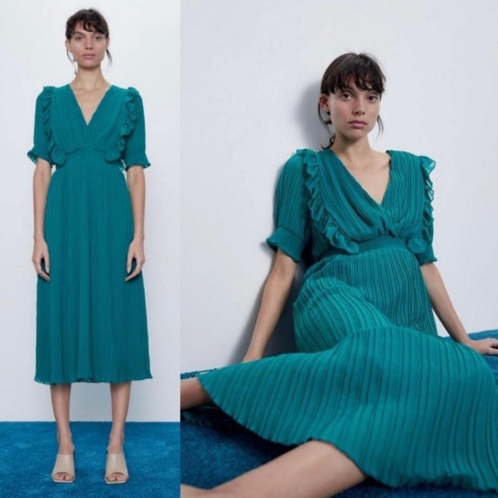 Zara turquoise Green pleated dress midi‎